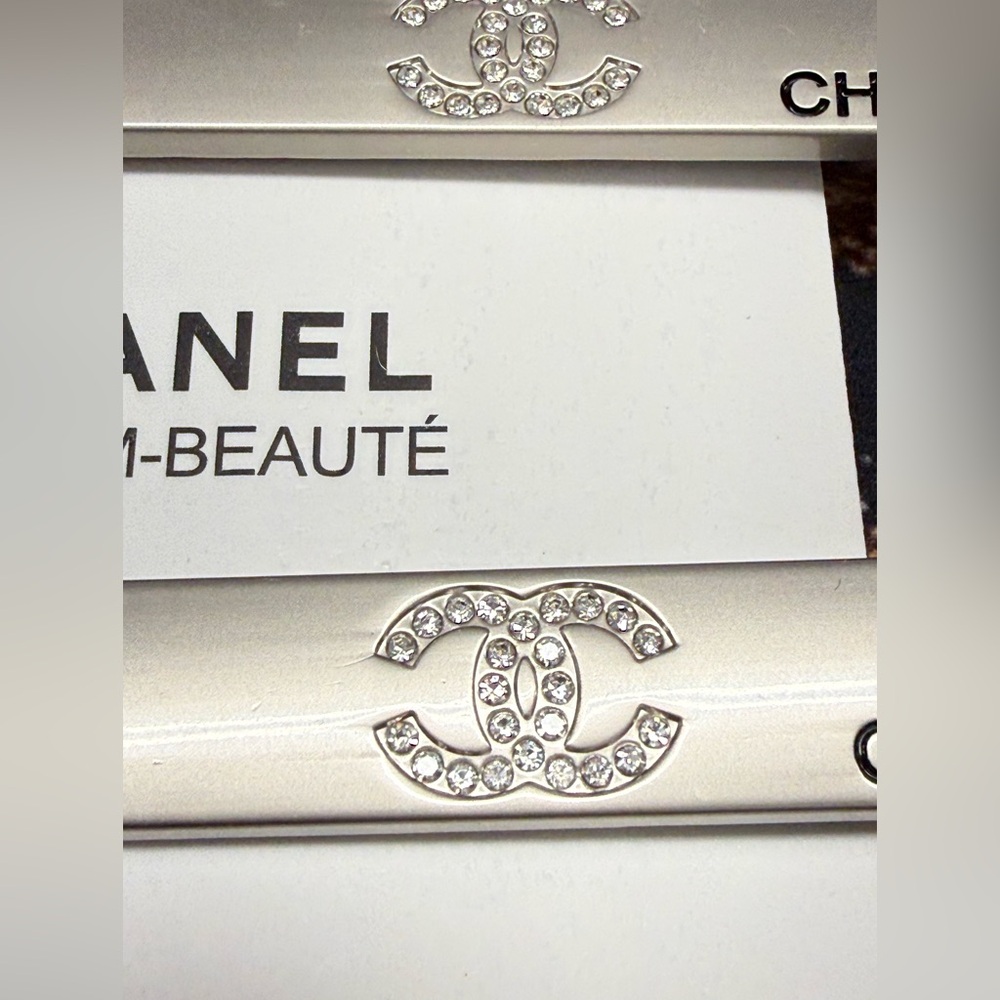 Chanel PARFUM BEAUTE GWP Silver Hair Clips - Picture 2 of 4